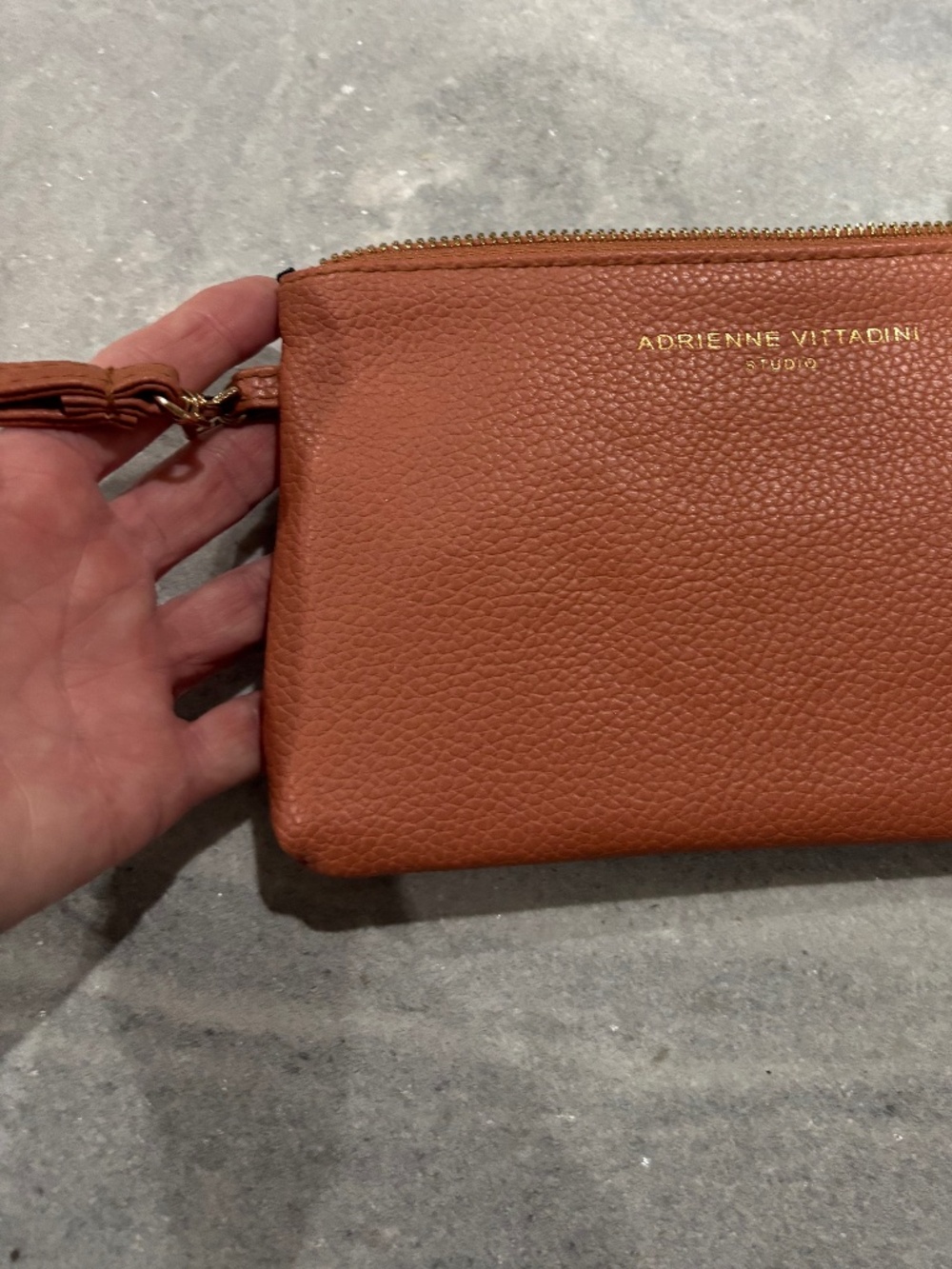 LEATHER WRISTLET - Picture 2 of 7